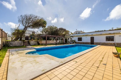 Moradia T5 para Venda em Vau