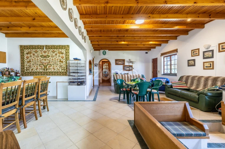 Moradia T5 para Venda em Vau Foto 11