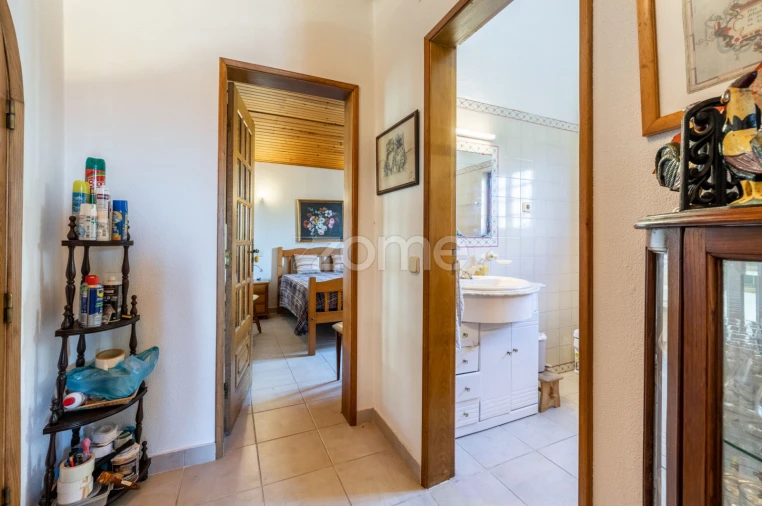 Moradia T5 para Venda em Vau Foto 18