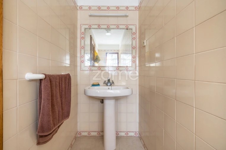 Moradia T5 para Venda em Vau Foto 39