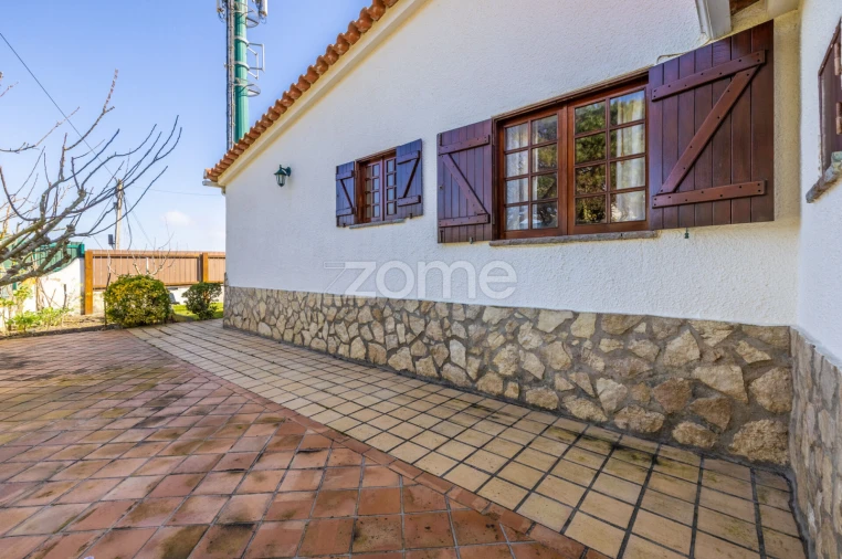 Moradia T5 para Venda em Vau Foto 53