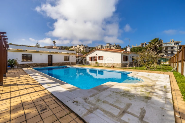 Moradia T5 para Venda em Vau Foto 62