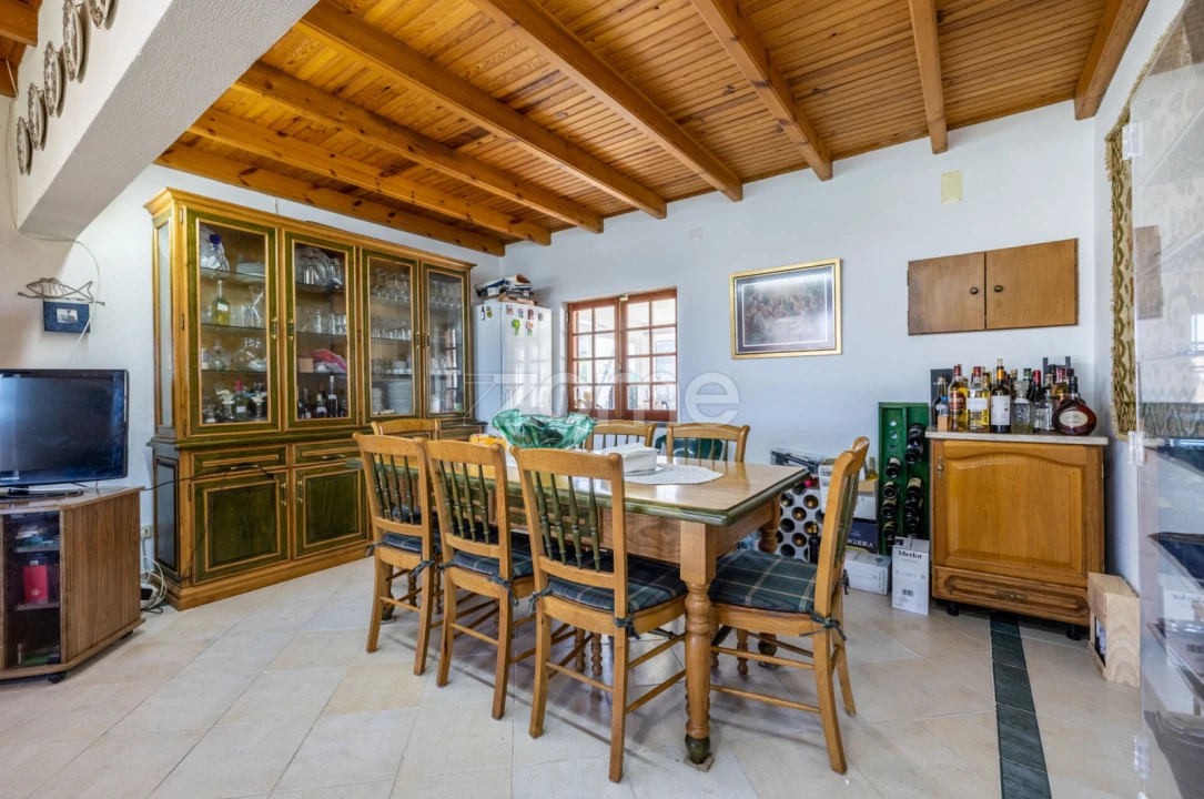 Moradia T5 para Venda em Vau Foto 9