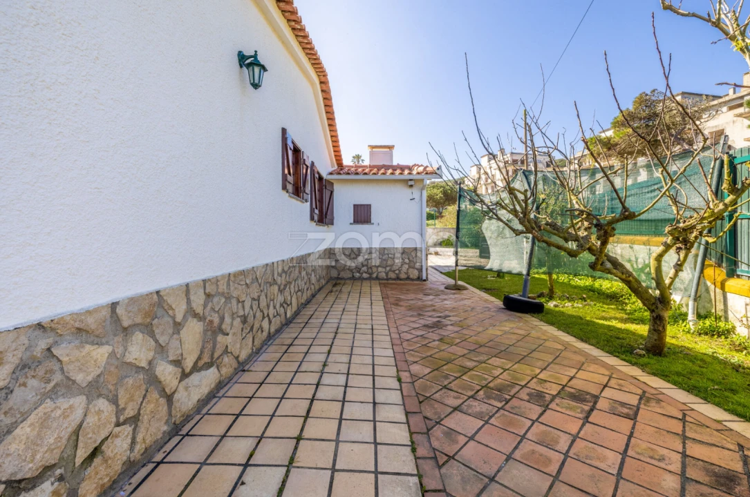 Moradia T5 para Venda em Vau Foto 54