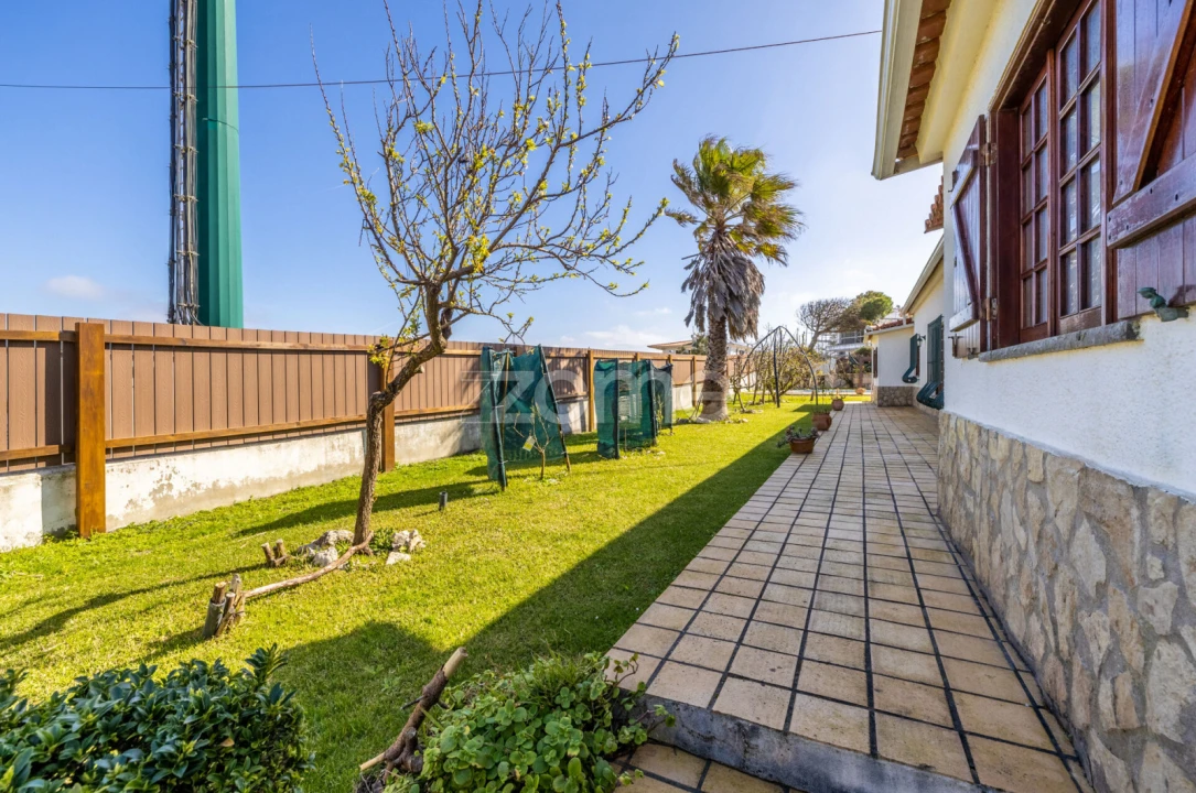 Moradia T5 para Venda em Vau Foto 55