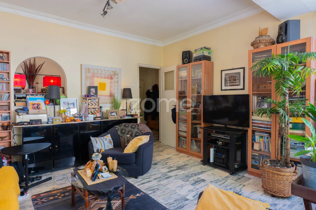 Apartamento T4 para Venda em Venteira Foto 1