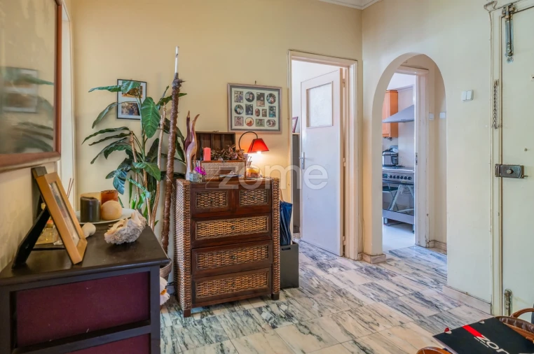 Apartamento T4 para Venda em Venteira Foto 6