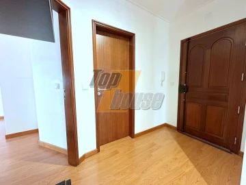 Apartamento T2 para Arrendamento em Corroios