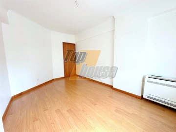 Apartamento T2 para Arrendamento em Corroios