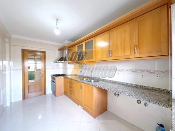 Apartamento T2 para Arrendamento em Quinta do Conde