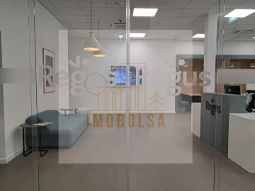 Prédio para Arrendamento em Ribeirão