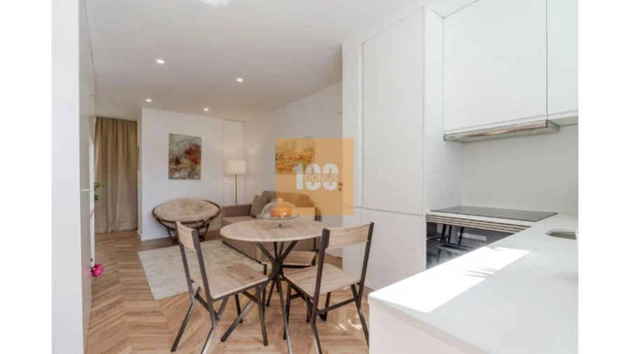 Apartamento T1 para Arrendamento em Cedofeita, Santo Ildefonso, Sé, Miragaia, São Nicolau e Vitória Foto 11