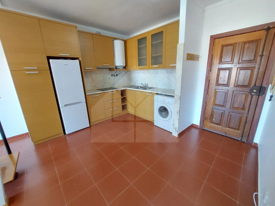 Apartamento T3 para Venda em Lourinhã e Atalaia Foto 2