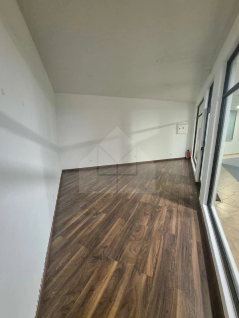 Loja para Arrendamento em Lourinhã e Atalaia