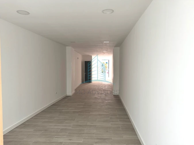 Loja para Arrendamento em Cedofeita, Santo Ildefonso, Sé, Miragaia, São Nicolau e Vitória Foto 3