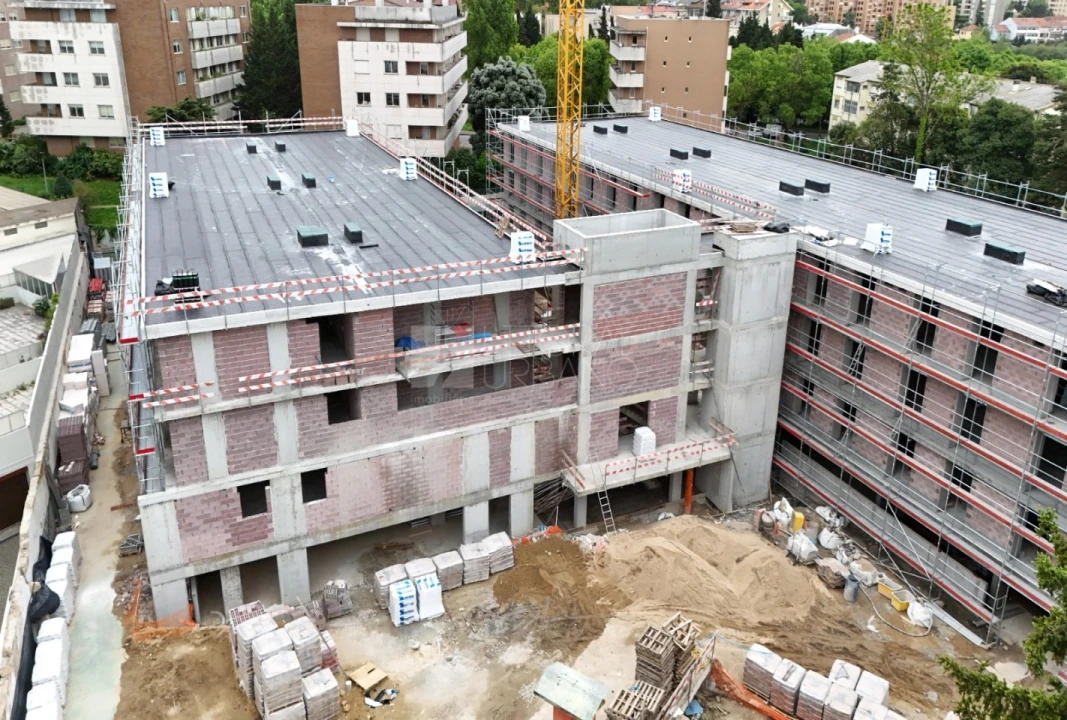 Apartamento T1 para Venda em Paranhos Foto 2