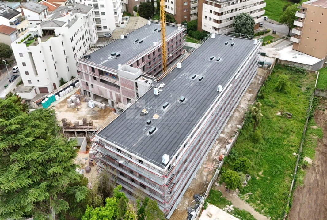Apartamento T1 para Venda em Paranhos Foto 3