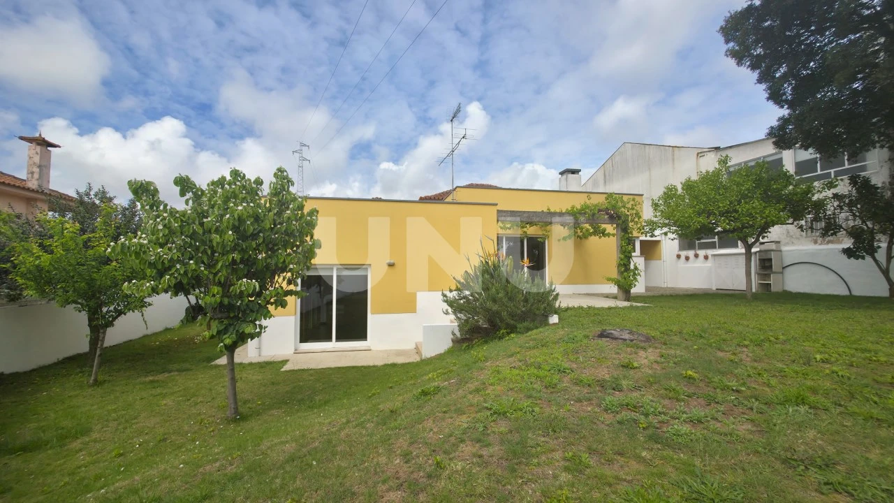 Moradia T3 para Venda em Avanca Foto 33