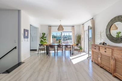 Moradia T3 para Venda em Oeiras e São Julião da Barra, Paço de Arcos e Caxias