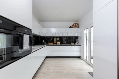 Moradia T3 para Venda em Oeiras e São Julião da Barra, Paço de Arcos e Caxias