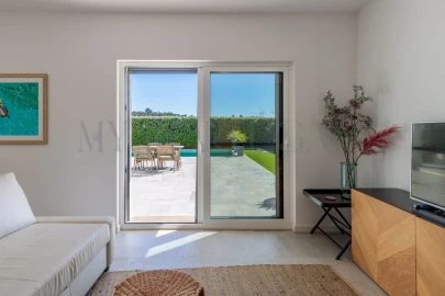 Moradia T3 para Venda em Oeiras e São Julião da Barra, Paço de Arcos e Caxias