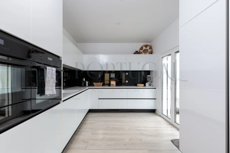 Moradia T3 para Venda em Oeiras e São Julião da Barra, Paço de Arcos e Caxias Foto 14