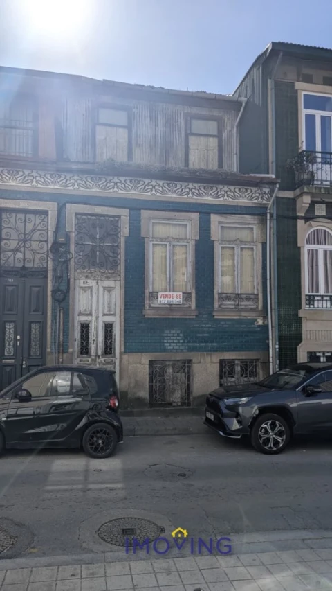 Moradia T3 para Venda em Paranhos