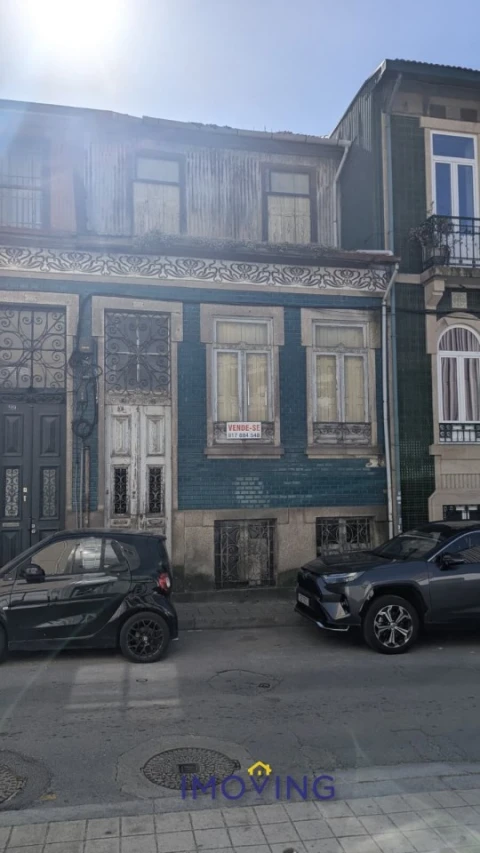 Moradia T3 para Venda em Paranhos
