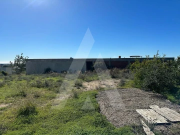 Moradia T4 para Venda em Pechão