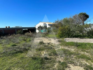 Moradia T4 para Venda em Pechão