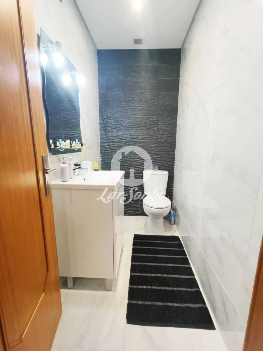 Apartamento T3 para Venda em Rio Tinto Foto 10