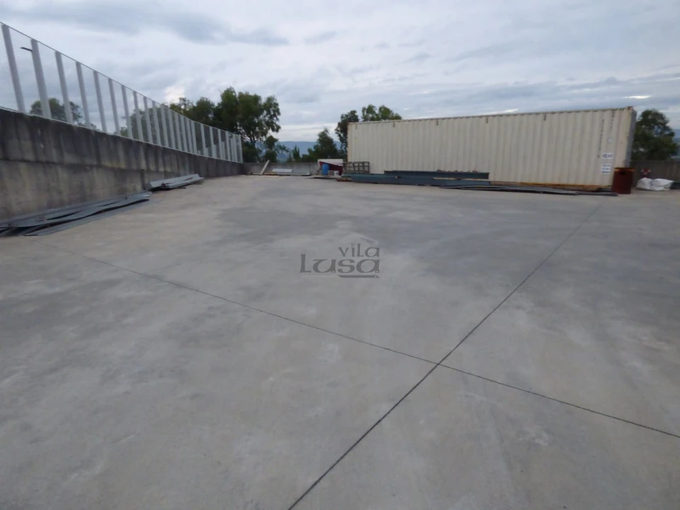 Armazém para Arrendamento em Avintes Foto 3