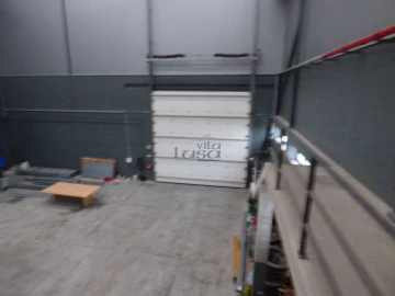 Armazém para Arrendamento em Avintes