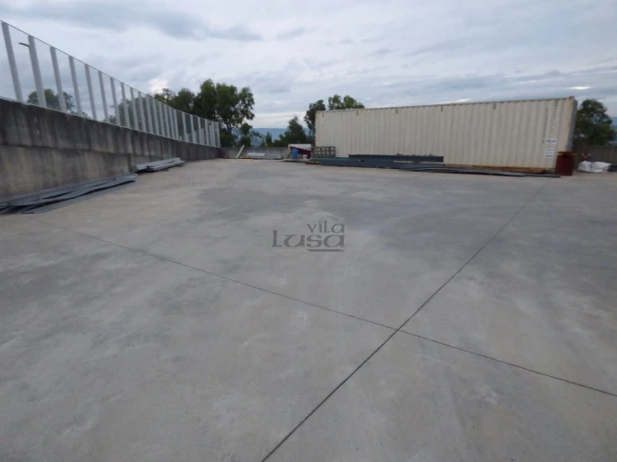 Armazém para Arrendamento em Avintes Foto 3