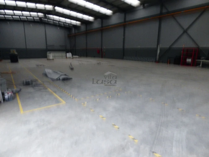 Armazém para Arrendamento em Avintes Foto 5