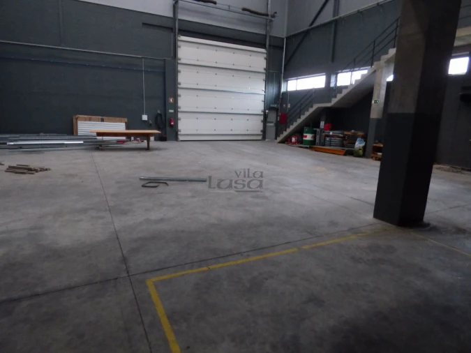 Armazém para Arrendamento em Avintes Foto 11