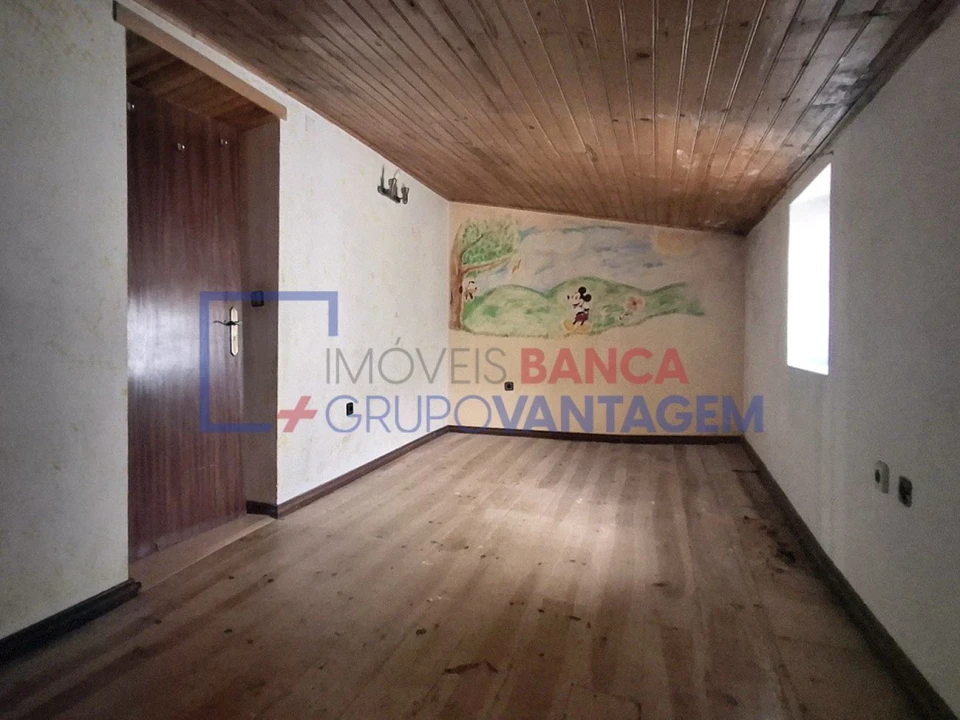 Moradia T3 para Venda em Santa Maria, São Pedro e Sobral da Lagoa Foto 7