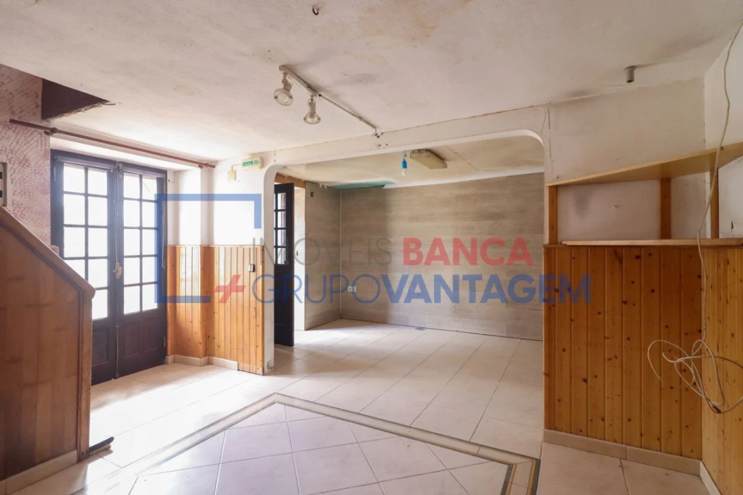 Moradia T2 para Venda em Santa Maria, São Pedro e Sobral da Lagoa Foto 8