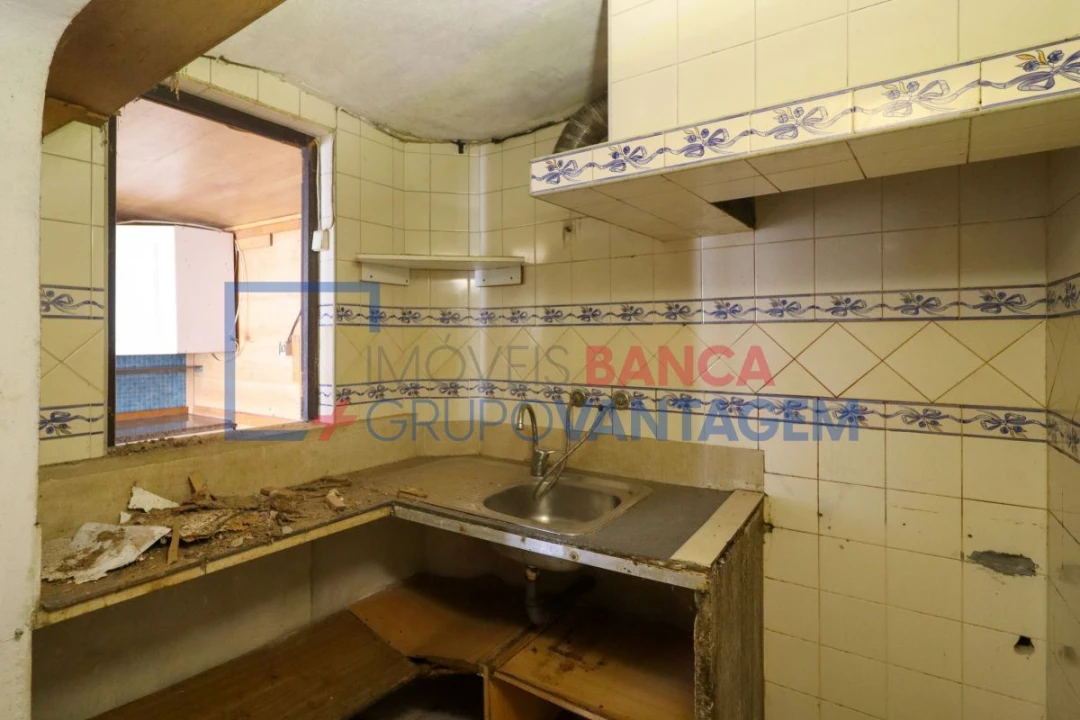 Moradia T2 para Venda em Santa Maria, São Pedro e Sobral da Lagoa Foto 21