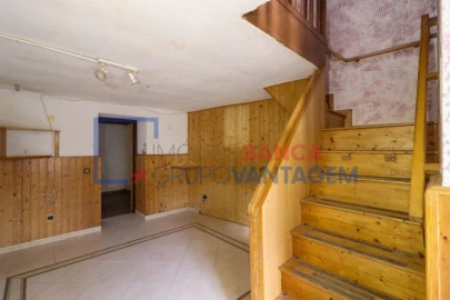 Moradia T2 para Venda em Santa Maria, São Pedro e Sobral da Lagoa