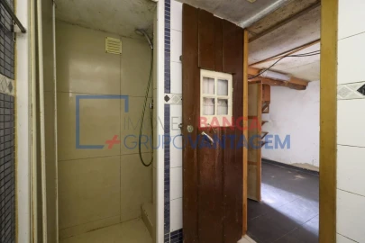 Moradia T2 para Venda em Santa Maria, São Pedro e Sobral da Lagoa