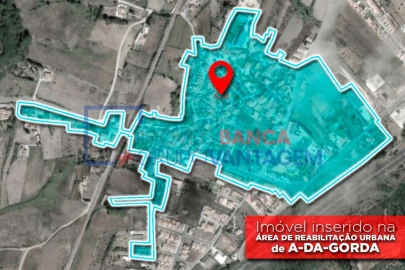 Moradia T2 para Venda em Santa Maria, São Pedro e Sobral da Lagoa