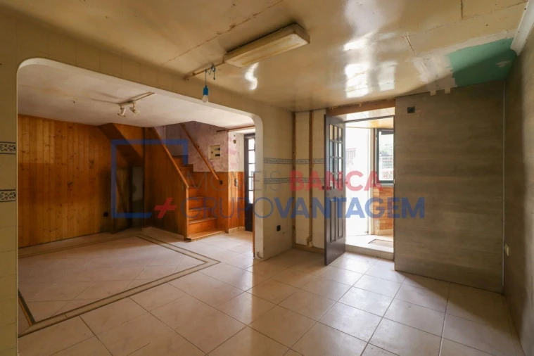 Moradia T2 para Venda em Santa Maria, São Pedro e Sobral da Lagoa Foto 6