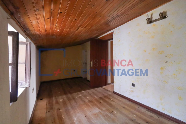 Moradia T2 para Venda em Santa Maria, São Pedro e Sobral da Lagoa Foto 15