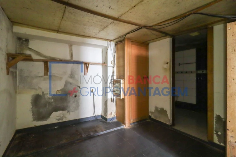 Moradia T2 para Venda em Santa Maria, São Pedro e Sobral da Lagoa Foto 22