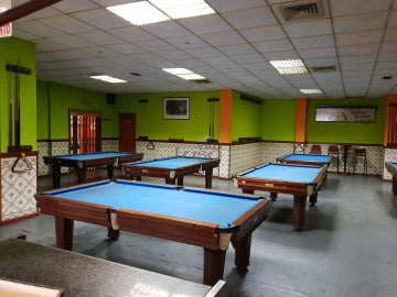 Loja para Arrendamento em Mafamude e Vilar do Paraíso