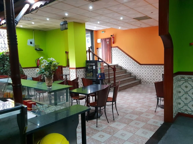 Loja para Arrendamento em Mafamude e Vilar do Paraíso Foto 6