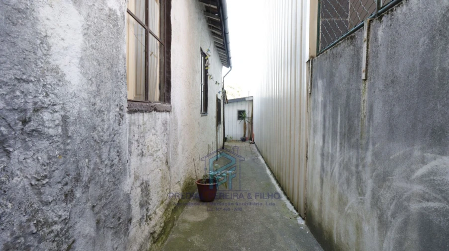 Moradia T1 para Venda em Rio Tinto Foto 2