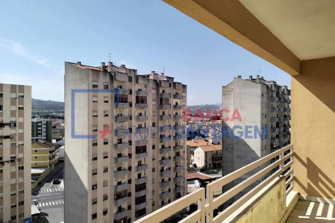 Apartamento T3 para Venda em Carregado e Cadafais Foto 5