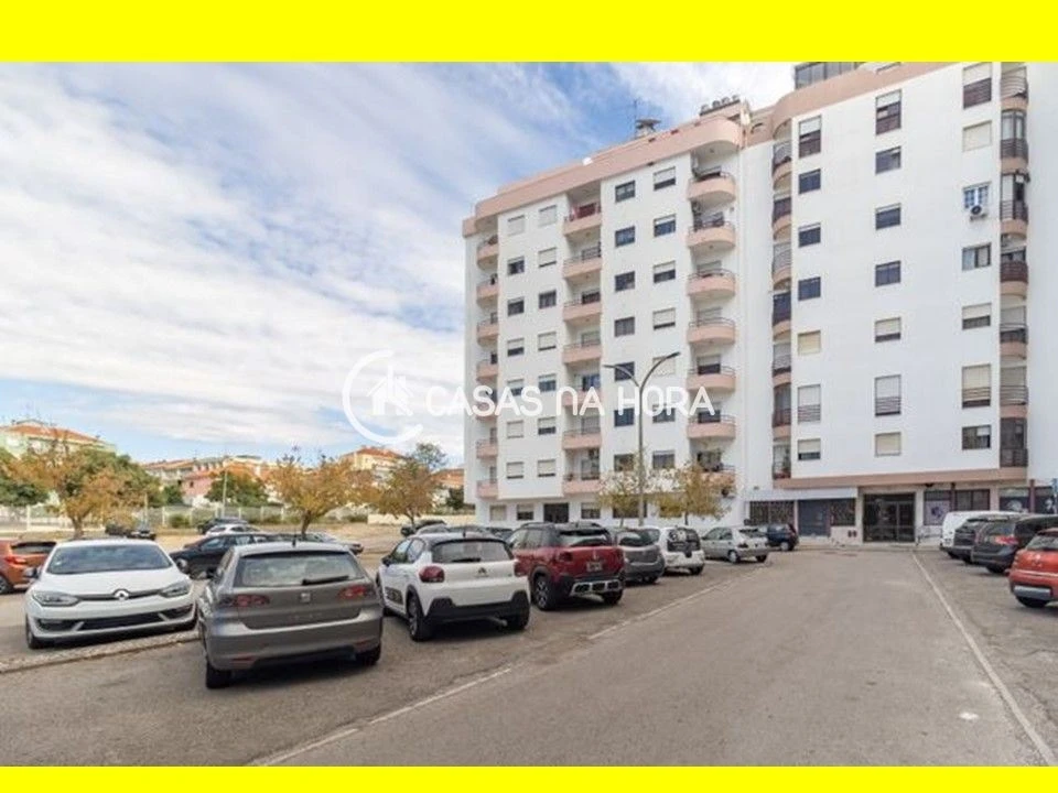 Apartamento T2 para Arrendamento em União das Freguesias de Setúbal Foto 8